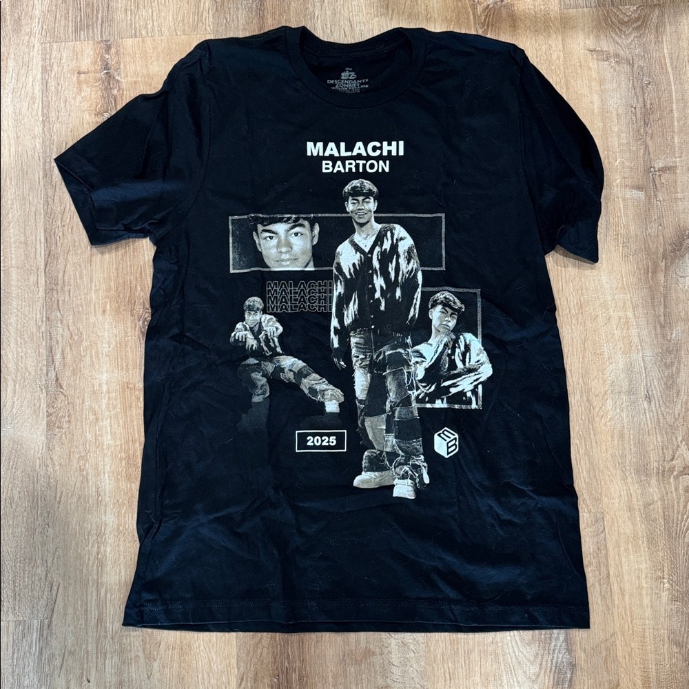 Malachi Barton Decedents Zombies Disney Worlds Collide Tour Shirt Size Large